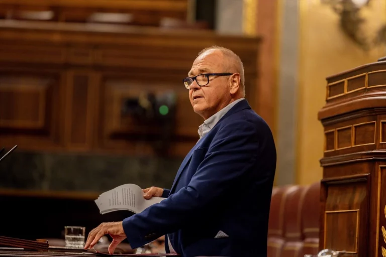 Suplicatorio y políticos: ¿Qué es la inmunidad parlamentaria y cómo blinda a diputados?
