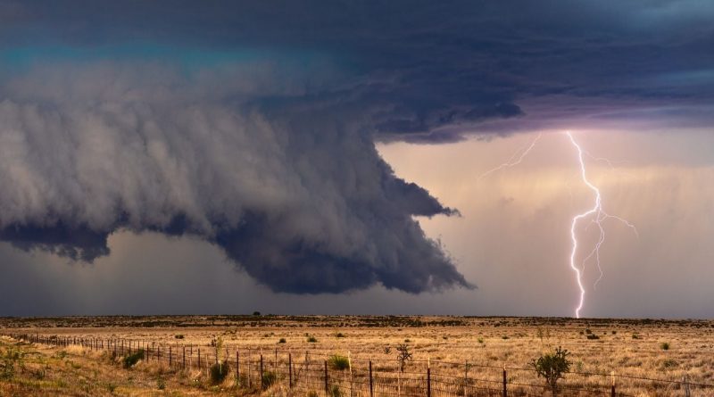 España se prepara para un agosto de tormentas tras el calor récord de julio