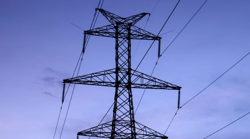 Redes eléctricas España: el límite que ahoga la transición energética