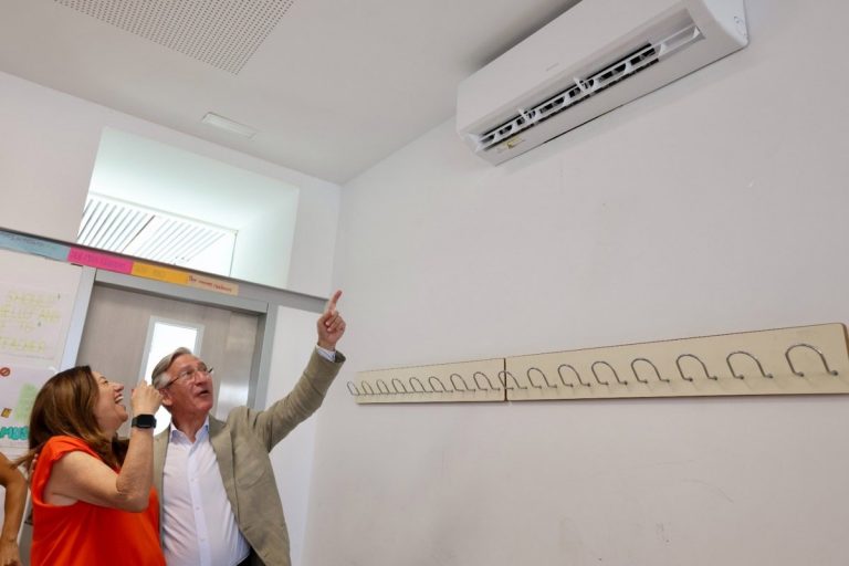 Rivas adjudica 14,2M€ para climatizar colegios: Adiós al calor infernal con aerotermia