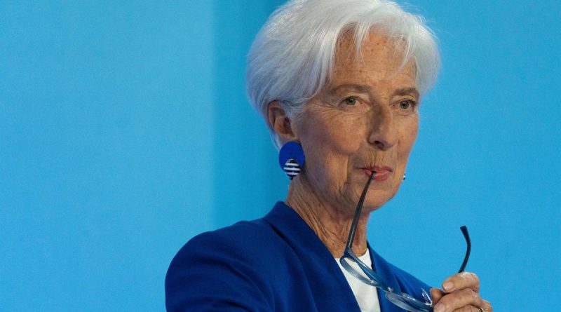 Christine Lagarde alerta de precipicio energético y BCE sube tipos