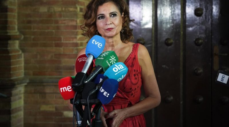 Crisis total PSOE-A: El sector crítico exige la dimisión de Montero tras el pacto PP-Vox
