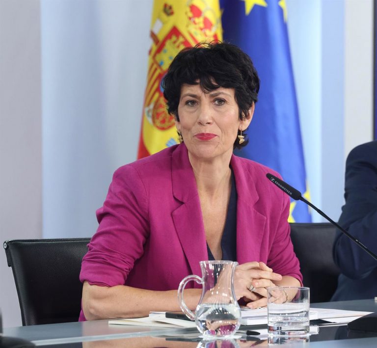 Malas Lenguas Noche: El programa de Cintora que lidera la audiencia del sábado en La 2
