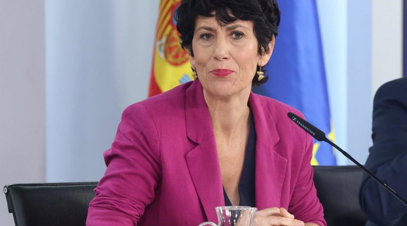 Malas Lenguas Noche: El programa de Cintora que lidera la audiencia del sábado en La 2