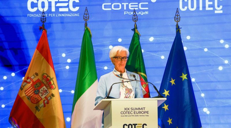 Francia: FMI y OCDE alertan sobre deuda 'grave'