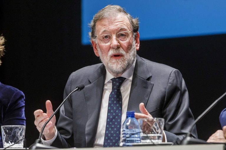 Zapatero vs. Rajoy: El contraste en la entrega de joyas a Patrimonio Nacional