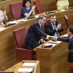 Vox logra que la 'prioridad nacional' sea ley en Valencia: adiós a las ayudas para inmigrantes