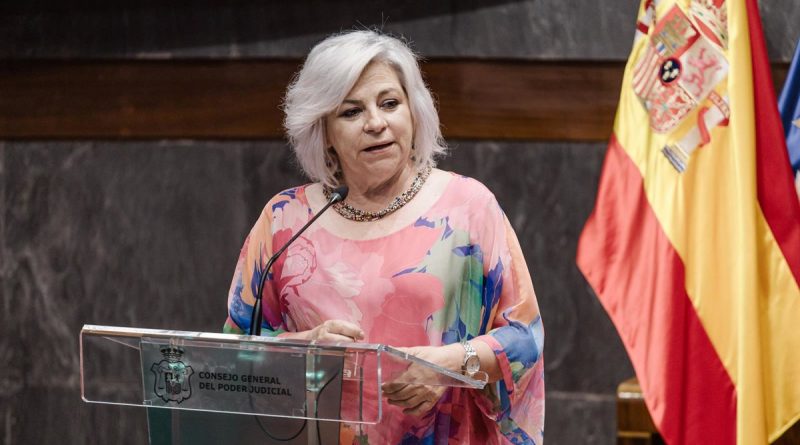 Elena Valenciano critica la entrevista de Zapatero: "Estaba maniatado y no aportó pruebas"
