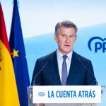 Feijóo pide unidad ante los incendios y critica la tardanza del Gobierno