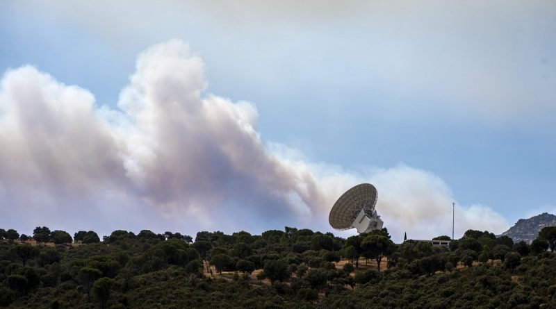 Robledo de Chavela: El incendio amenaza la base de la NASA | Última hora