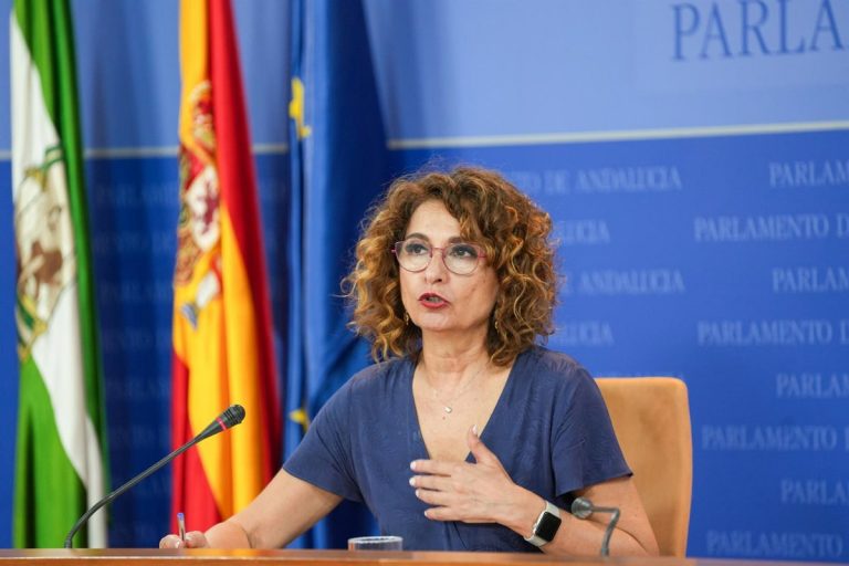 María Jesús Montero asalta el Senado: portavoz adjunta y más poder