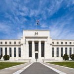 Fed mantiene tipos de interés: ¿Alivio o calma tensa en Wall Street?
