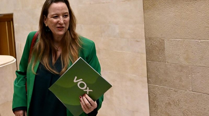 Leticia Díaz (Vox) imputada: Audios de bolígrafo grabador para "sacar grandes cosas"