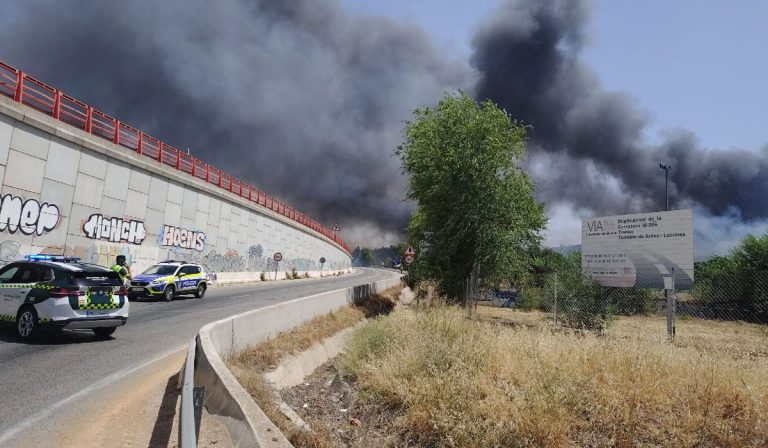 Incendio paraliza el AVE Madrid-Barcelona: circulación suspendida y miles de viajeros afectados