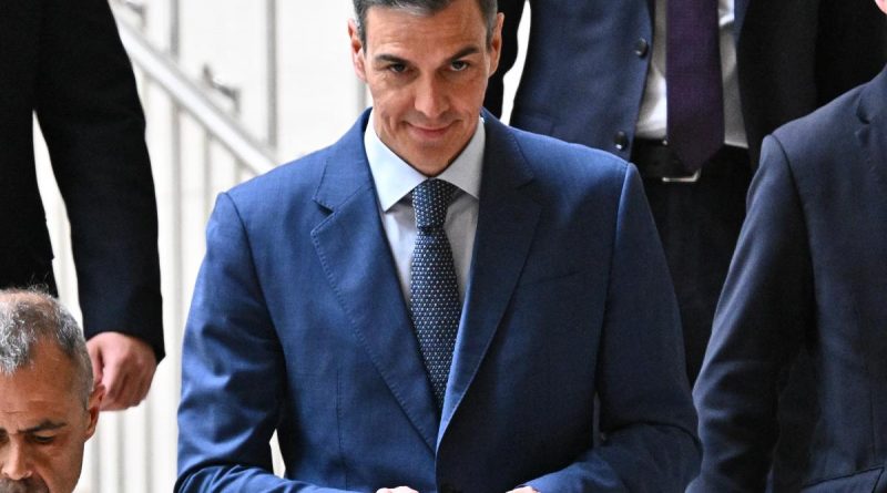 Trump amenaza a España con cortar el comercio: Sánchez responde