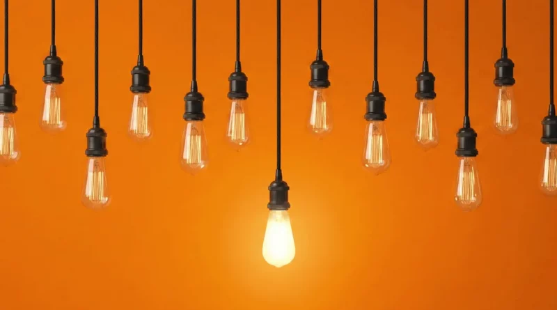 Precio de la luz: sube un 73% este lunes, ¿cuánto te costará? | OKDiario