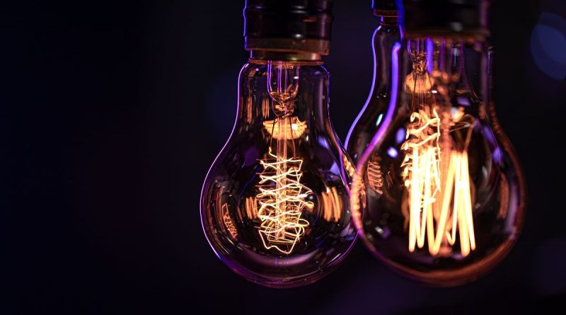 Precio Luz Hoy: Descubre las horas más baratas y las más caras