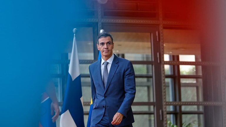Sánchez planta cara a la UE por Ceuta: exige reunión urgente