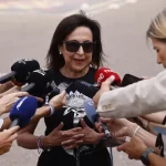 Margarita Robles acusa a Marruecos por la crisis migratoria en Ceuta