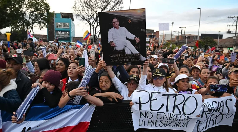 Cuatro Años de Caos, Corrupción y Paz Fallida en Colombia
