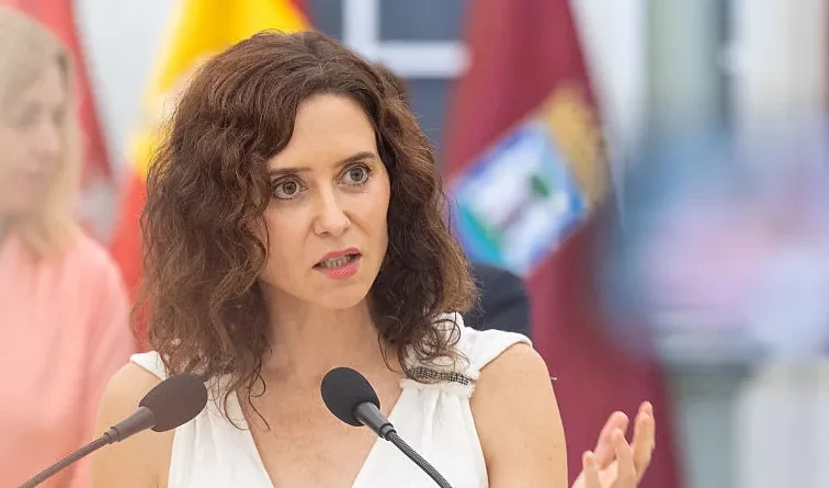Ayuso en la cima de su poder político afronta un nuevo escenario