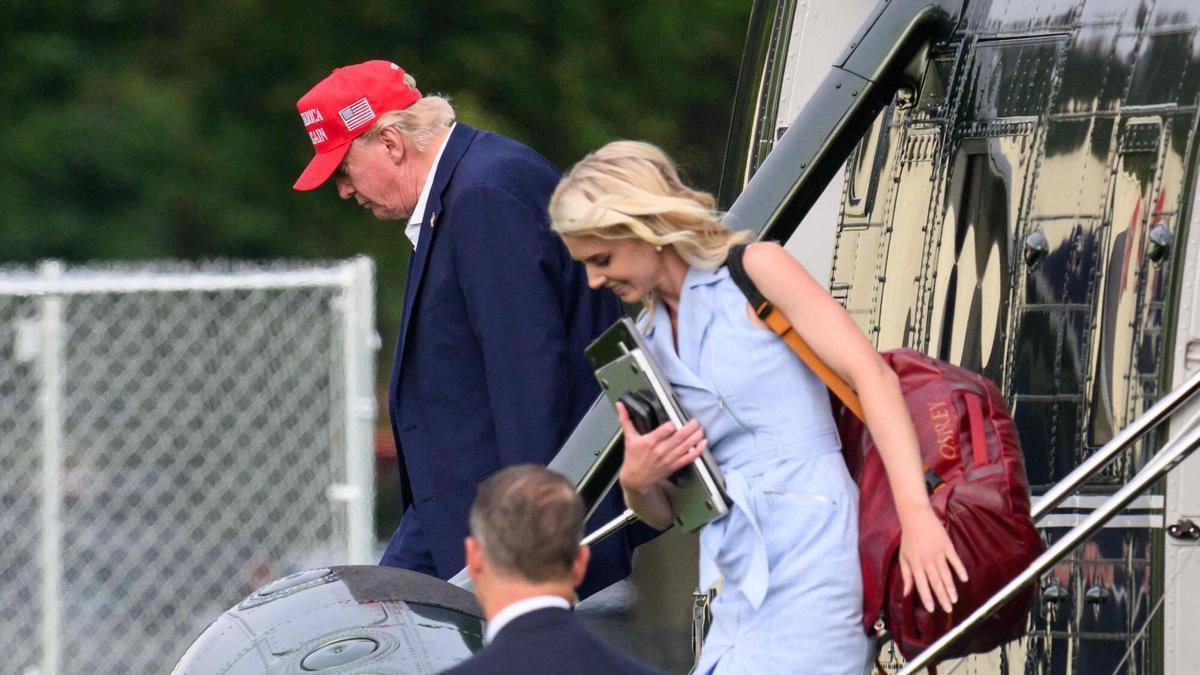 Trump responde con furia a senador demócrata por criticar a Natalie