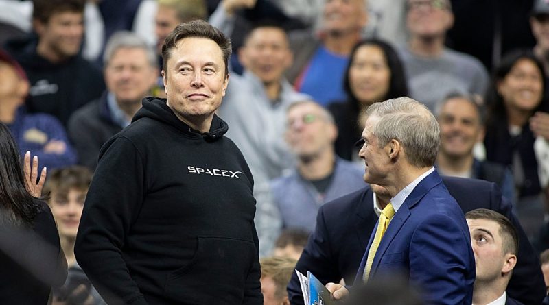 Elon Musk alquila el Parador de Lerma para ver el eclipse: SpaceX