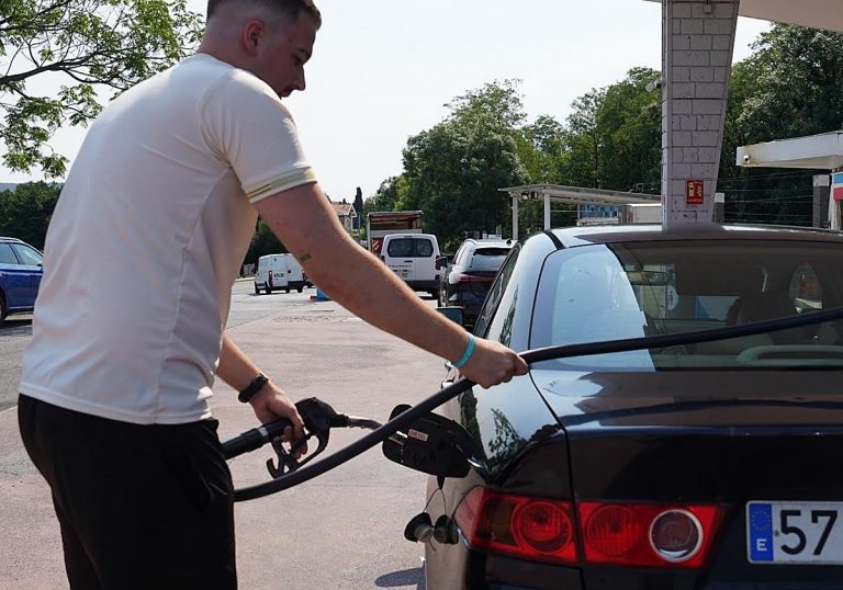 Combustible: Sube el precio 6 céntimos desde agosto