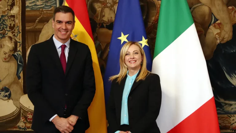 España restablece controles fronterizos ante la negativa de Italia